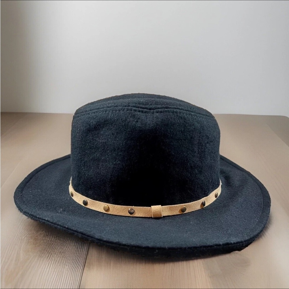 Elegant Black Hat with Tan Accent